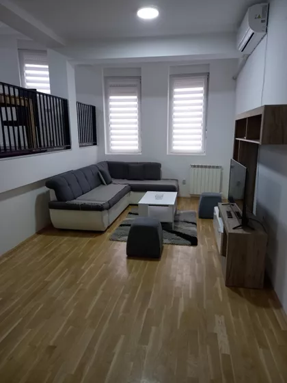 Cara Dušana 2A | 4zida.rs