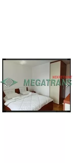 Petra Drapšina | 4zida.rs