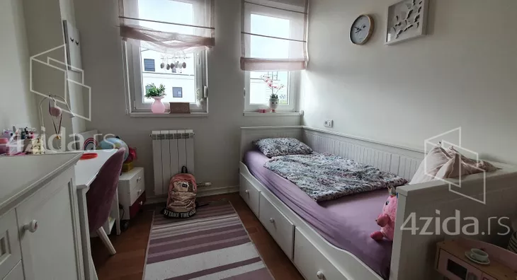 Četvoroiposoban stan | 4zida