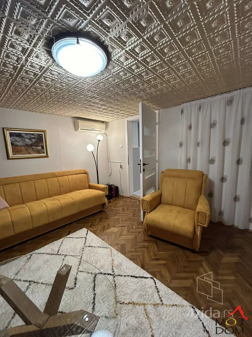 Četvoroiposoban stan | 4zida