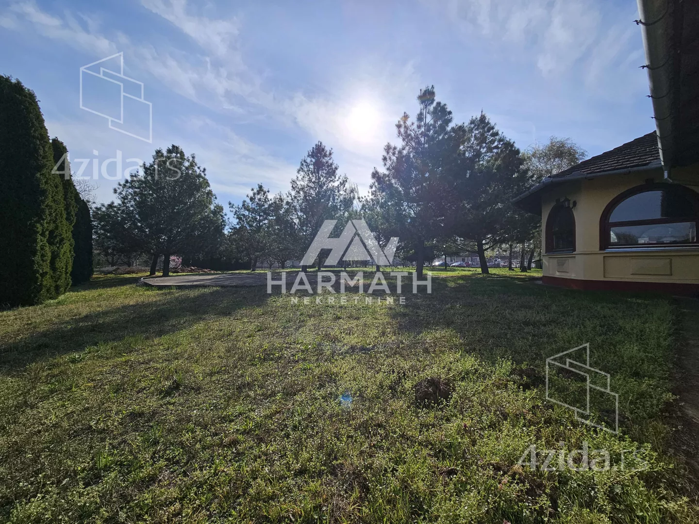 Poslovna zgrada | 4zida