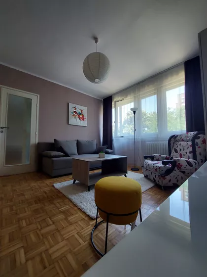 Šesnaestog Oktobra 19 | 4zida.rs