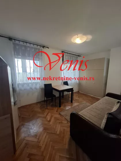 Vuka Karadžića | 4zida.rs