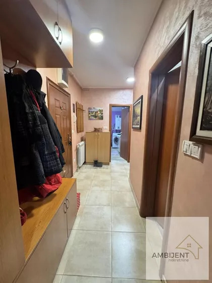 Novi Banovci | 4zida.rs