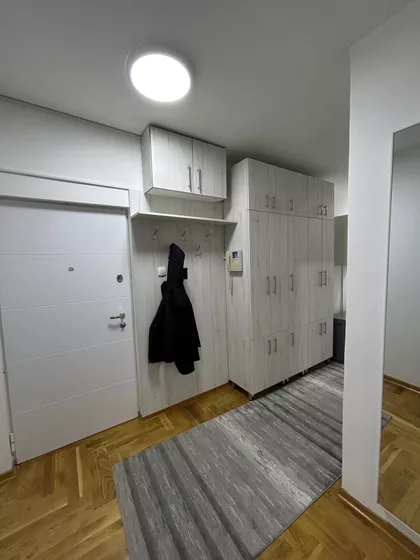 Internacionalnih Brigada | 4zida.rs