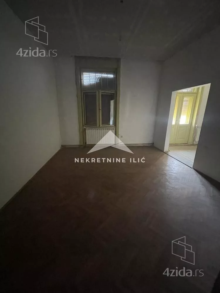 Šestosoban stan | 4zida