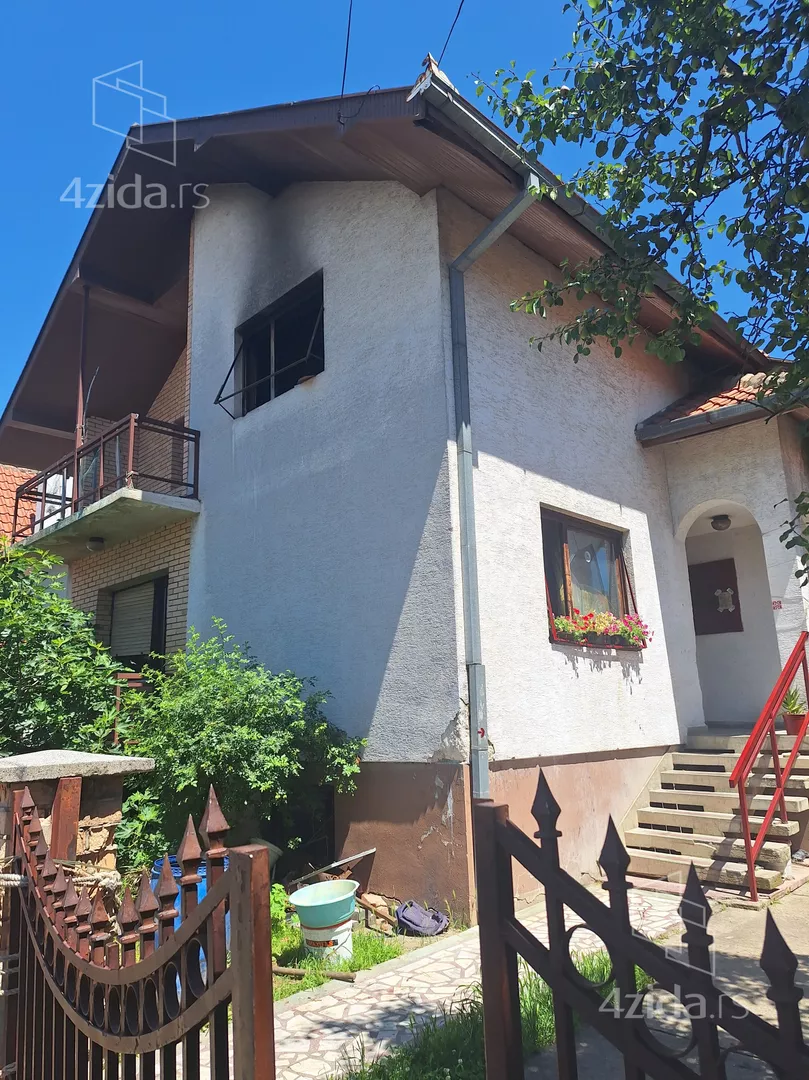 3-etažna kuća | 4zida