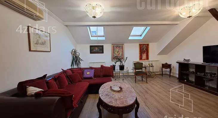 Troiposoban stan | 4zida