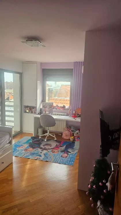 Jovana Subotića | 4zida.rs