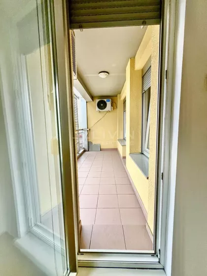 Crveni Krst Zvezdara | 4zida.rs