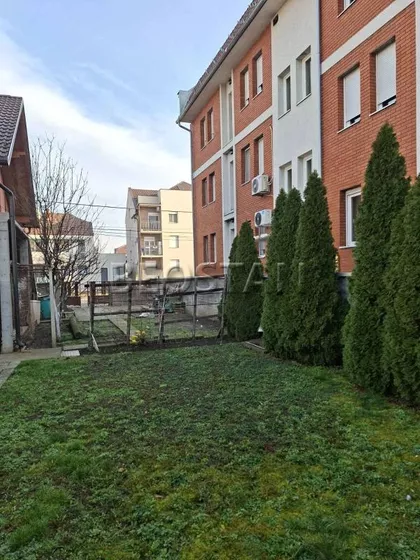 Kralja Vladislava | 4zida.rs