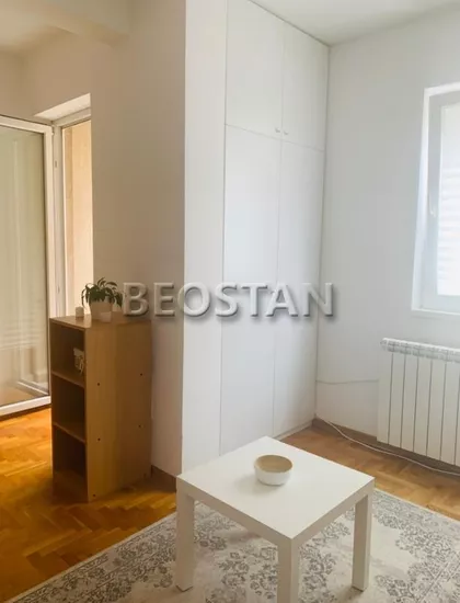 Jovanke Radakovic | 4zida.rs