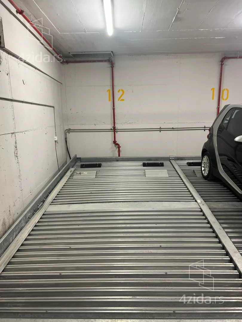 Parking | 4zida