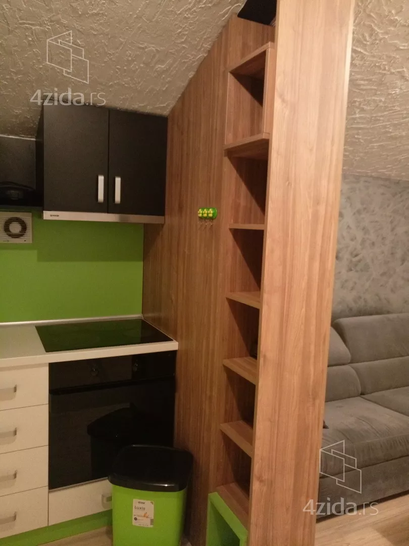 Jednoiposoban stan | 4zida