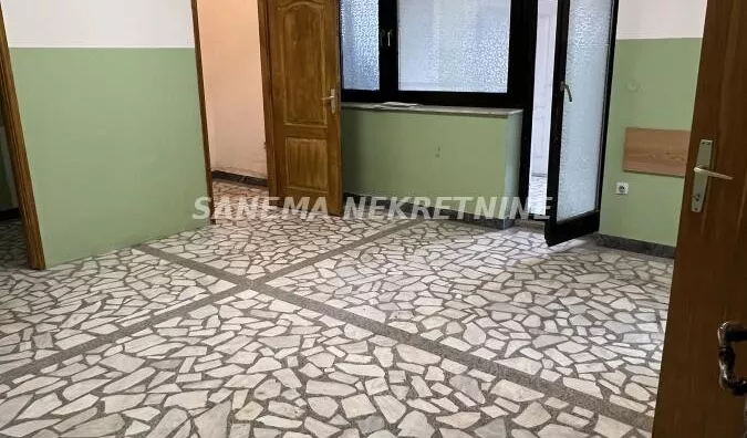 Lokal | 4zida