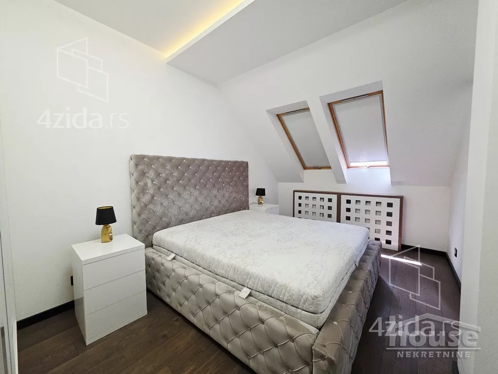 Šestosoban stan | 4zida