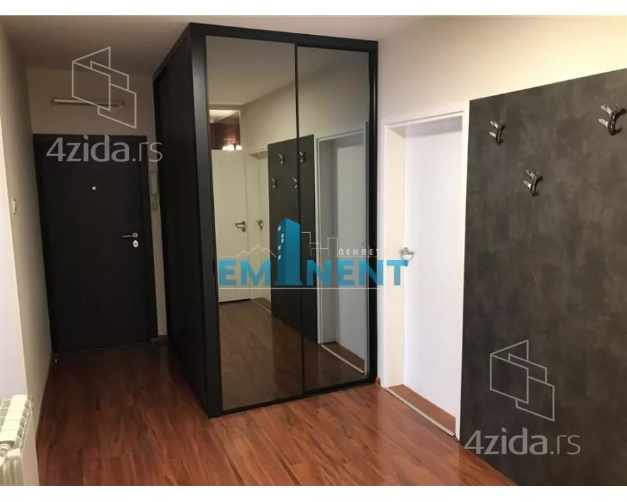 Kancelarija | 4zida