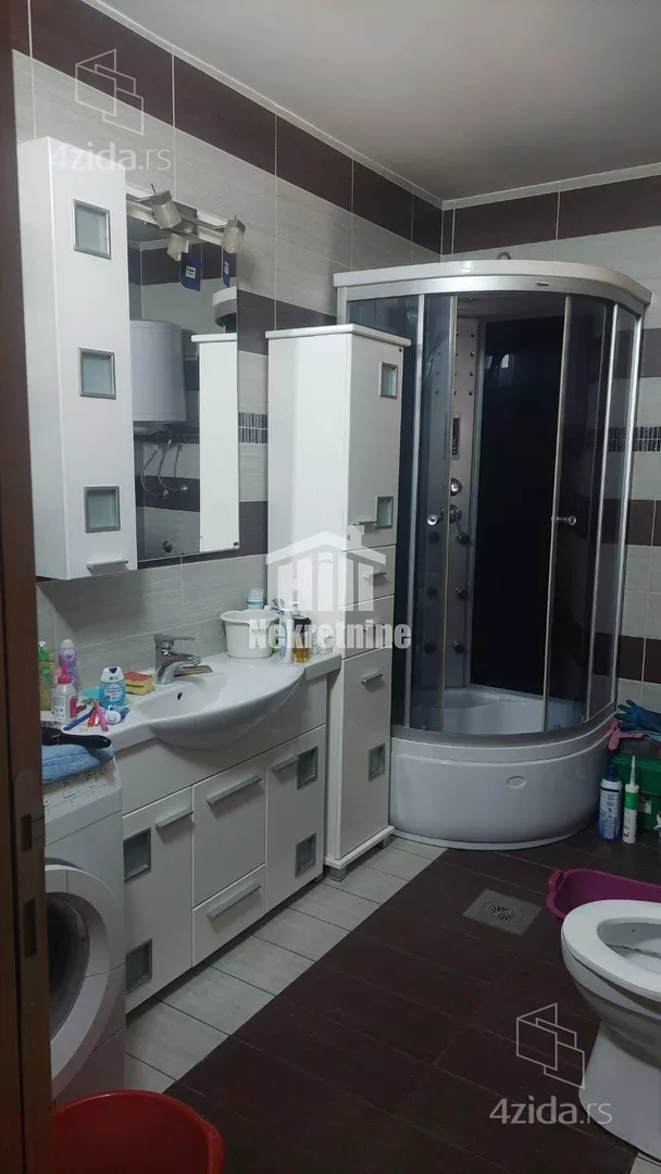 4-etažna kuća | 4zida