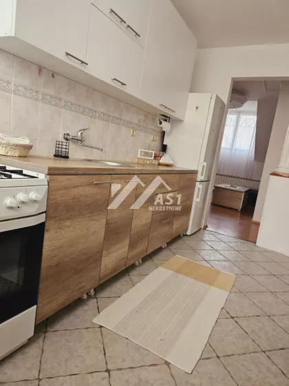 Tome Maksimovića | 4zida.rs