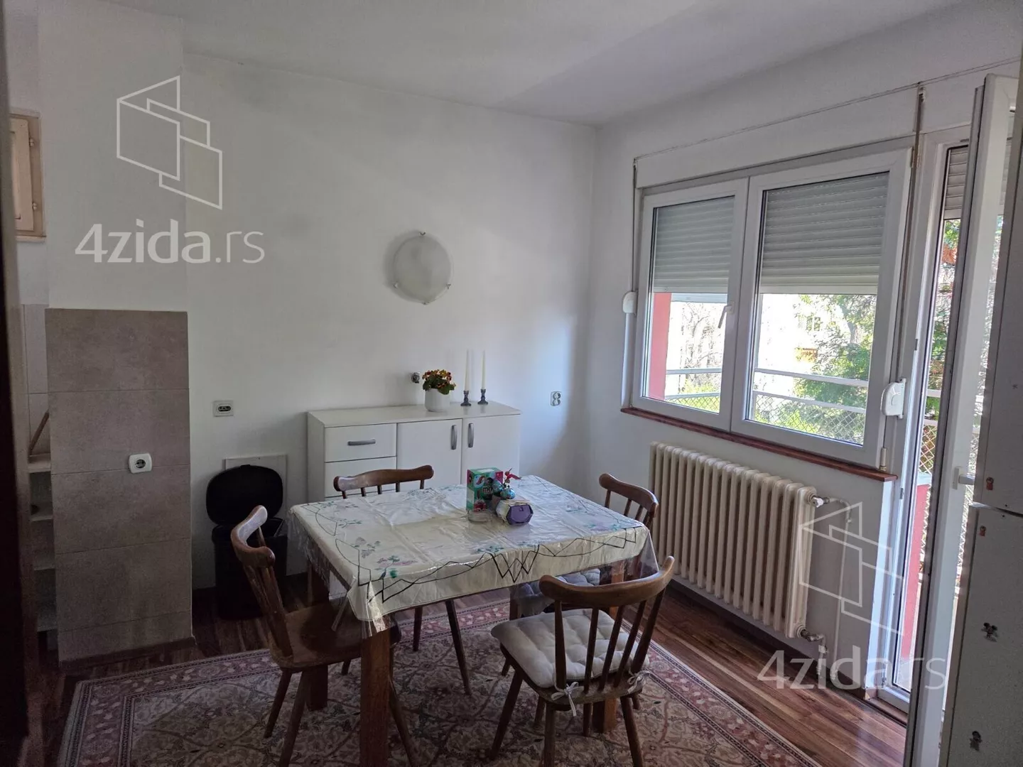 Dvoiposoban stan | 4zida