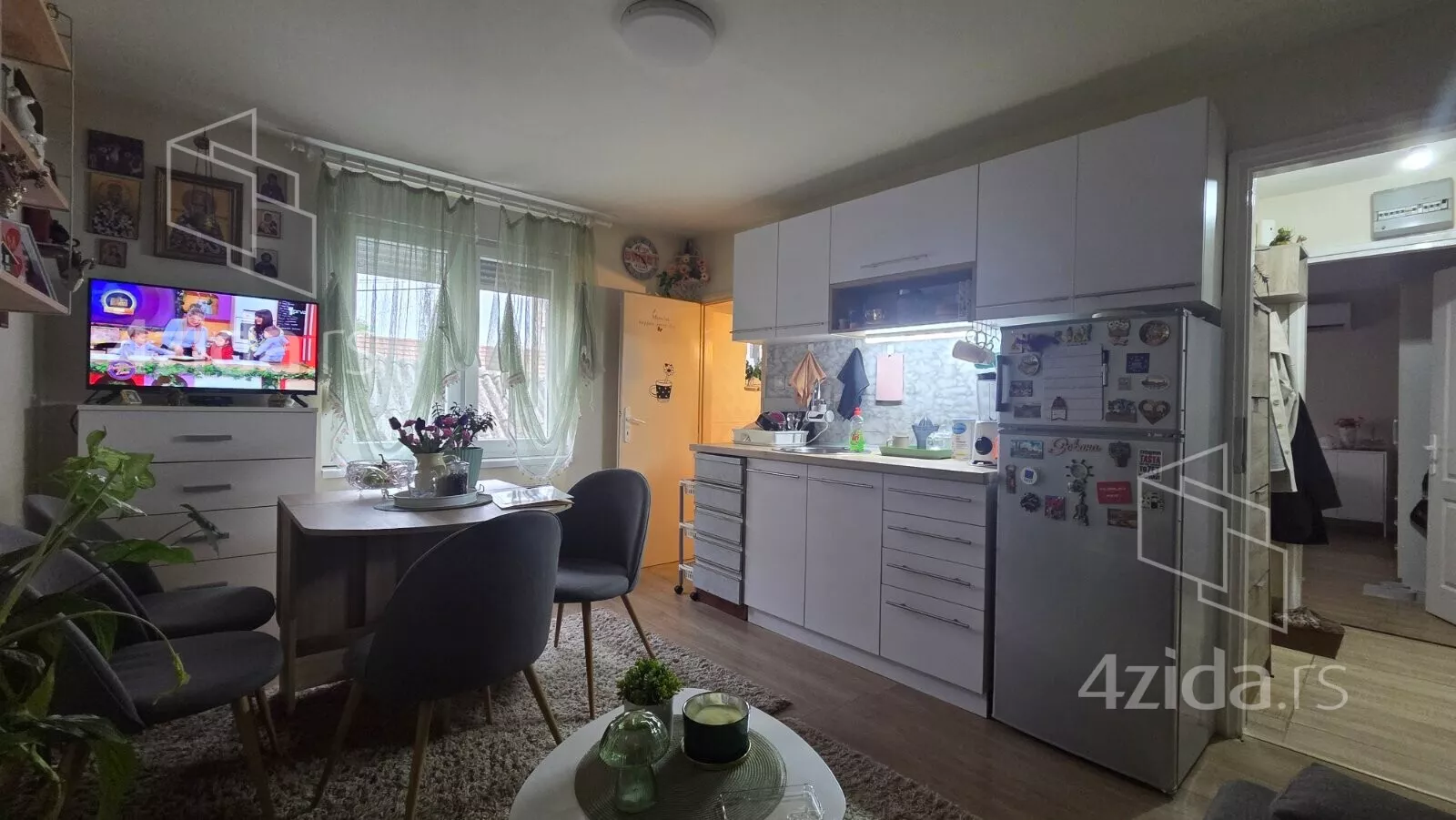 Jednoiposoban stan | 4zida