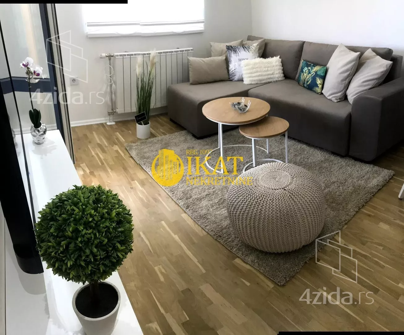 Jednoiposoban stan | 4zida