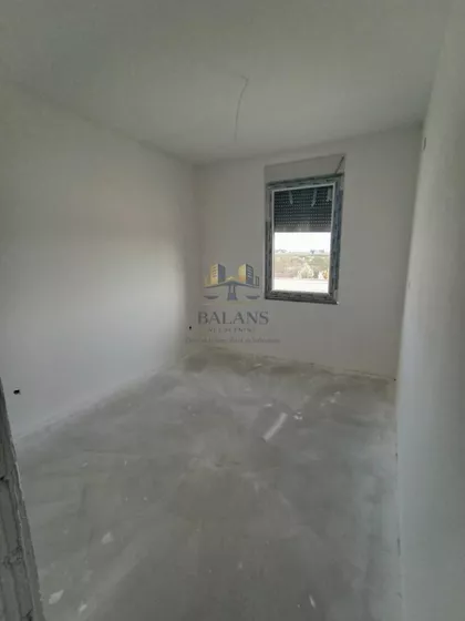 Stari Banovci | 4zida.rs