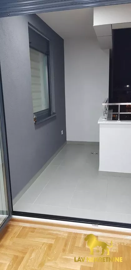 BRAĆE RIBNIKAR | 4zida.rs