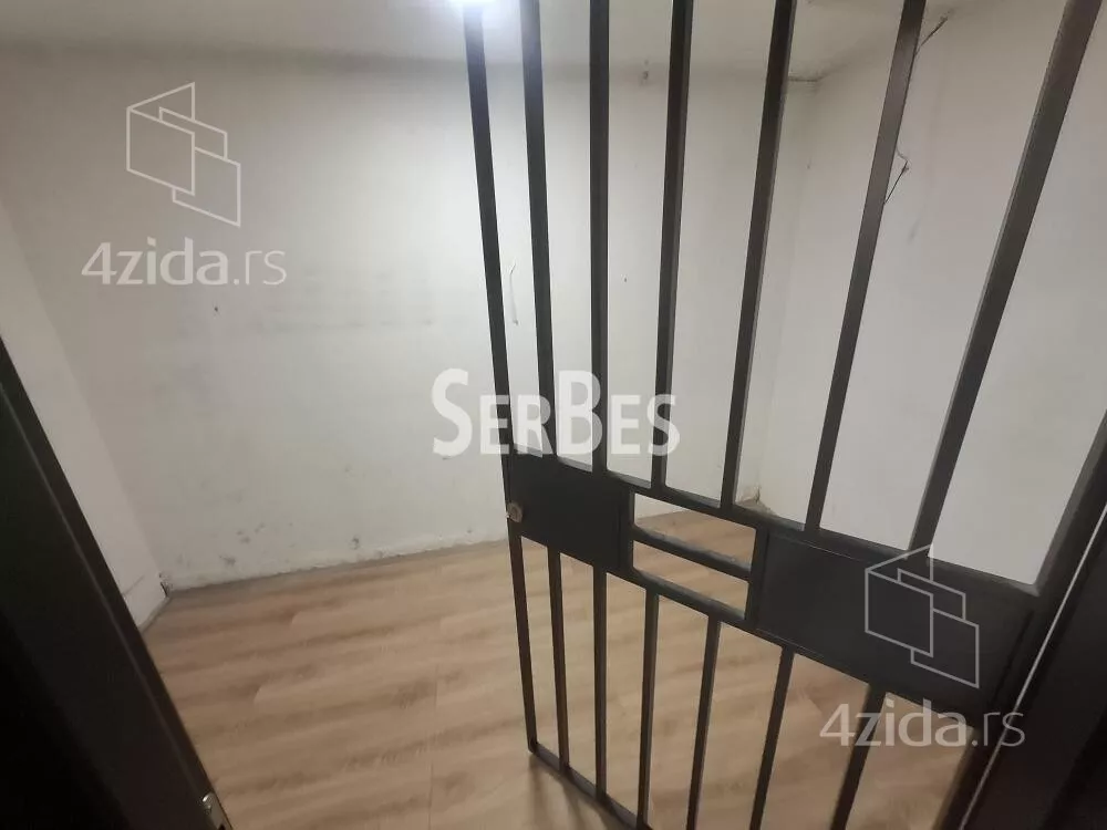 Lokal | 4zida