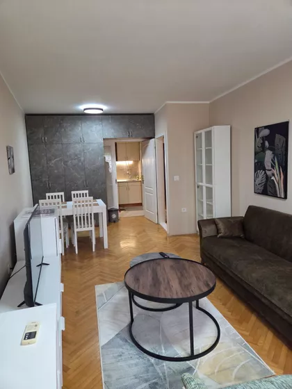 Braće Ribnikar 43 | 4zida.rs