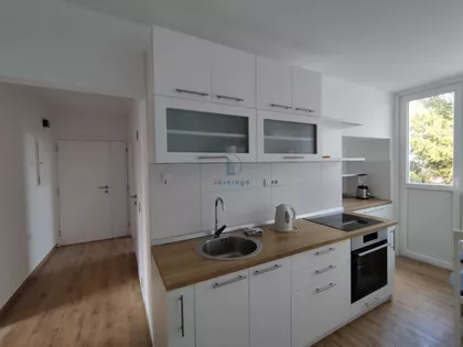 Sestara Bukumirović | 4zida.rs