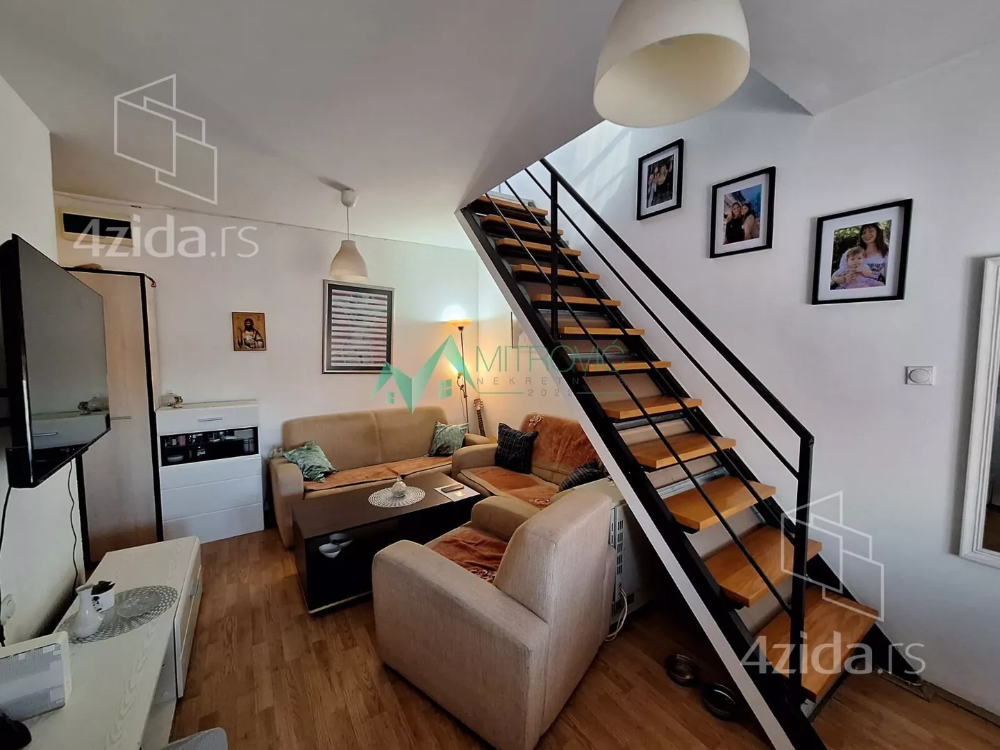 Dvoiposoban stan | 4zida