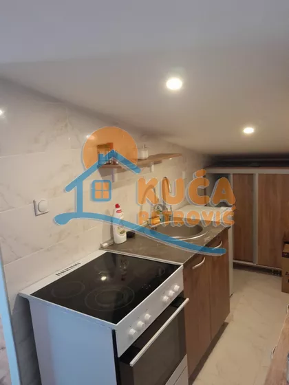 Sretena Stefanovića | 4zida.rs