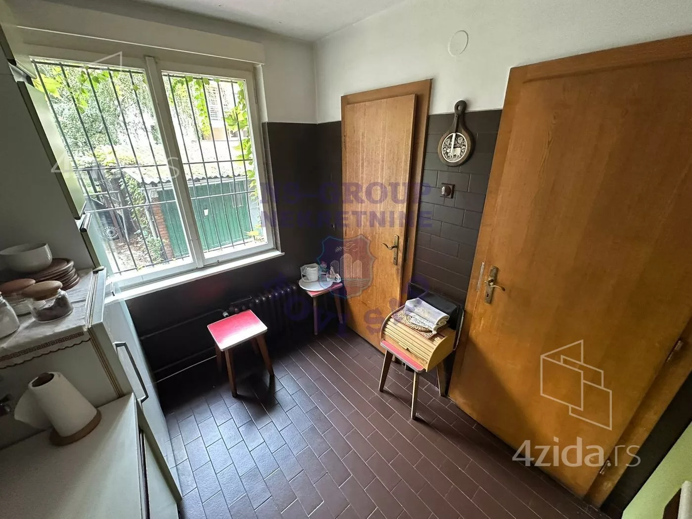 Petosoban stan | 4zida