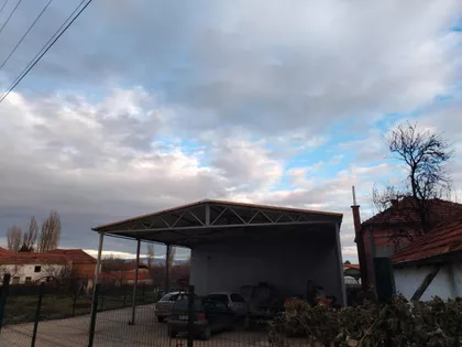 Okolne lokacije | 4zida.rs