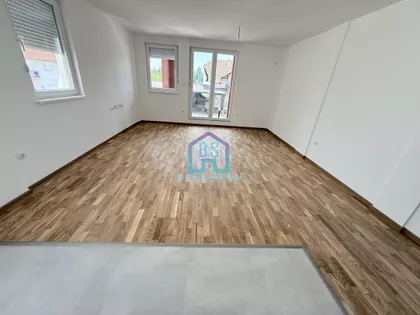 Veternička Rampa | 4zida.rs