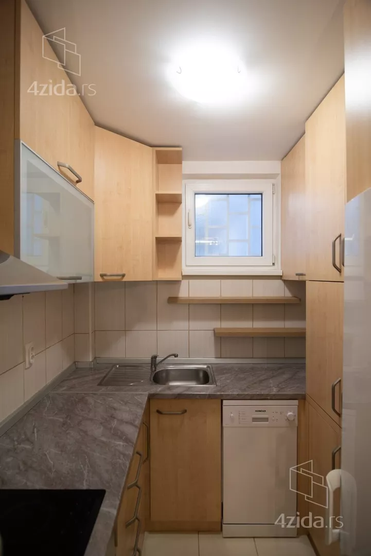 Сдается полуторакомнатная квартира, Центр, 420€, 40m² — фото