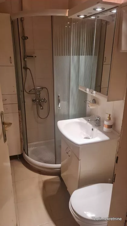 Karađorđrv trg | 4zida.rs