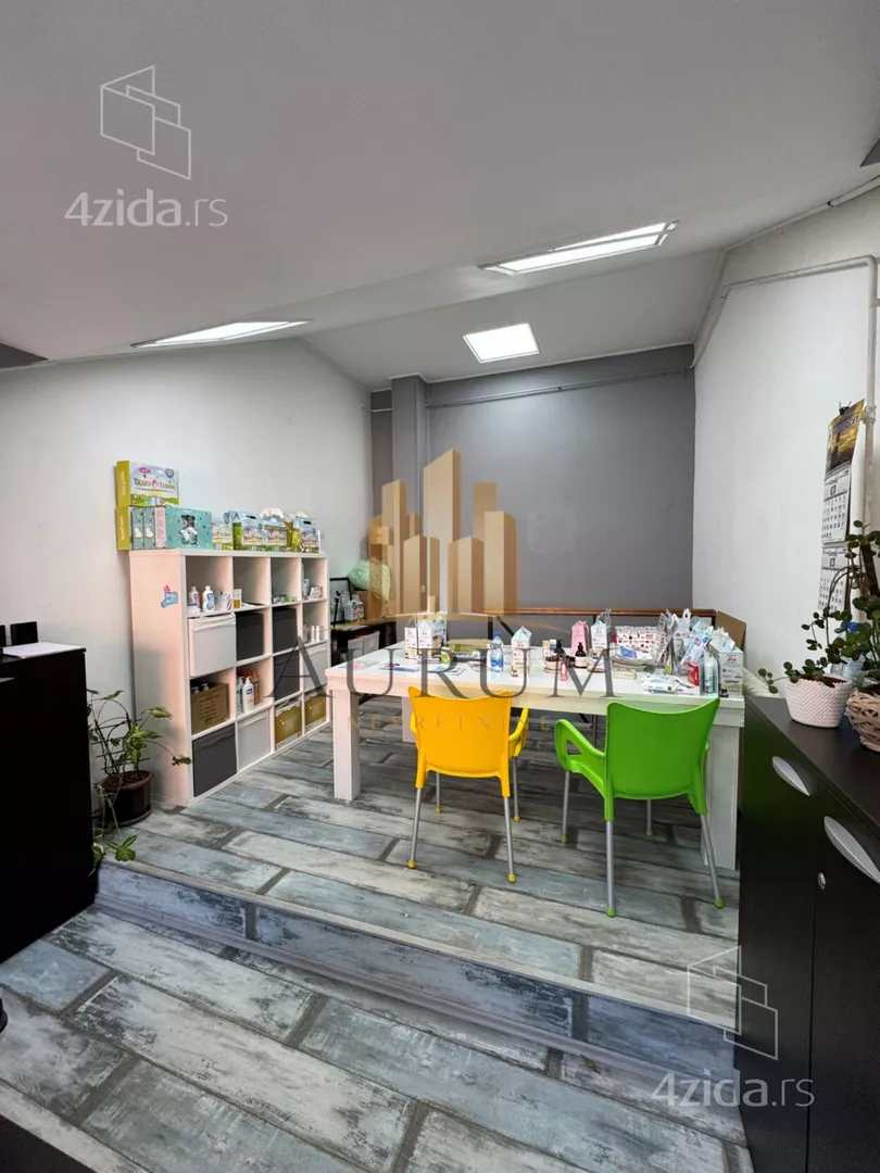 Poslovni prostor | 4zida