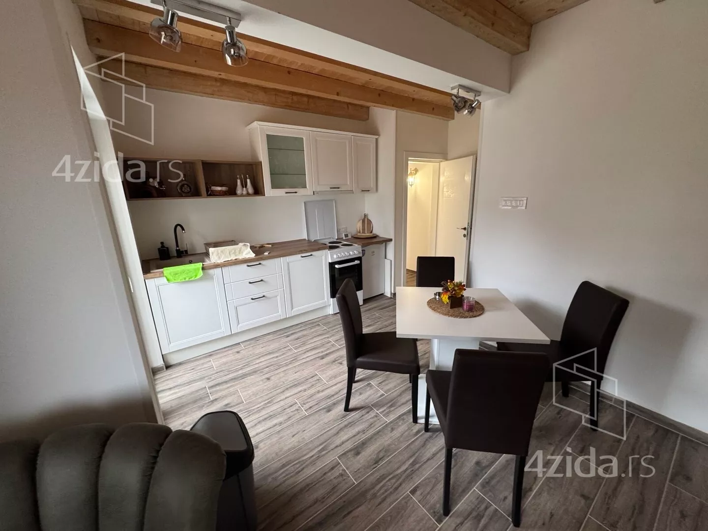 3-etažna kuća | 4zida