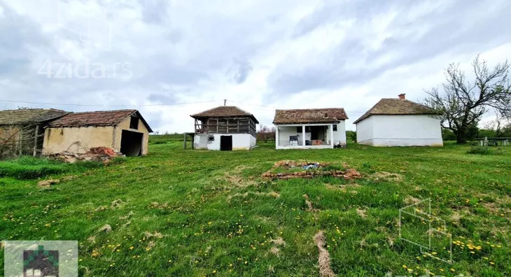 Poljoprivredno zemljište | 4zida