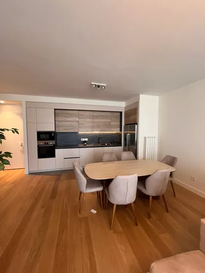 Nikolaja Kravcova | 4zida.rs