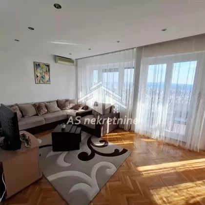 Crveni Krst Vračar | 4zida.rs