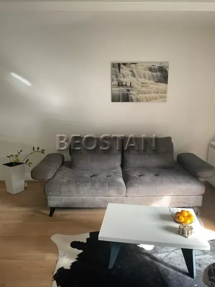 Južni Bulevar | 4zida.rs