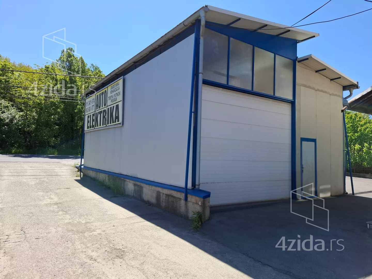 Lokal | 4zida