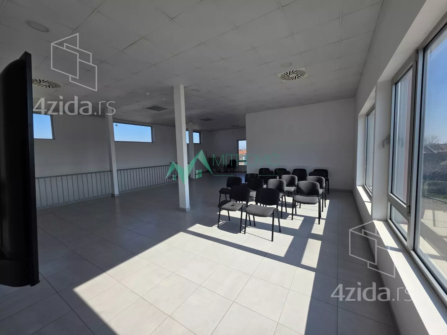 Poslovni prostor | 4zida