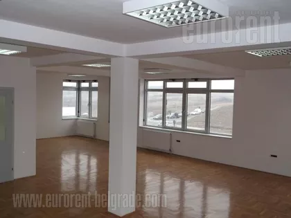 LABUDOVO BRDO | 4zida.rs