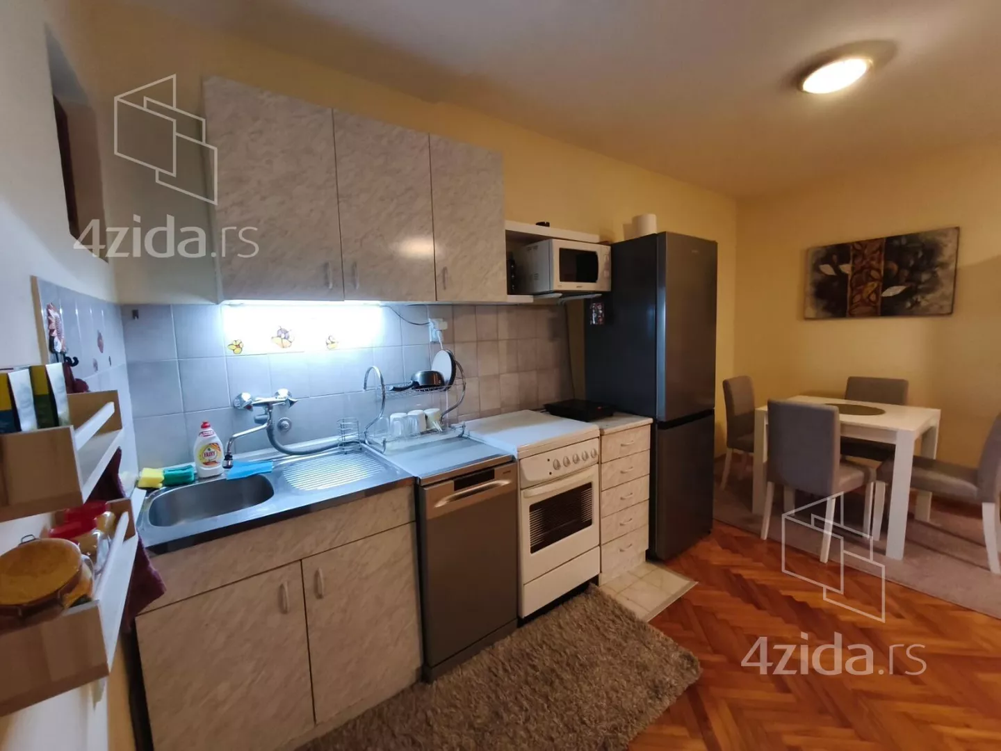 Jednoiposoban stan | 4zida