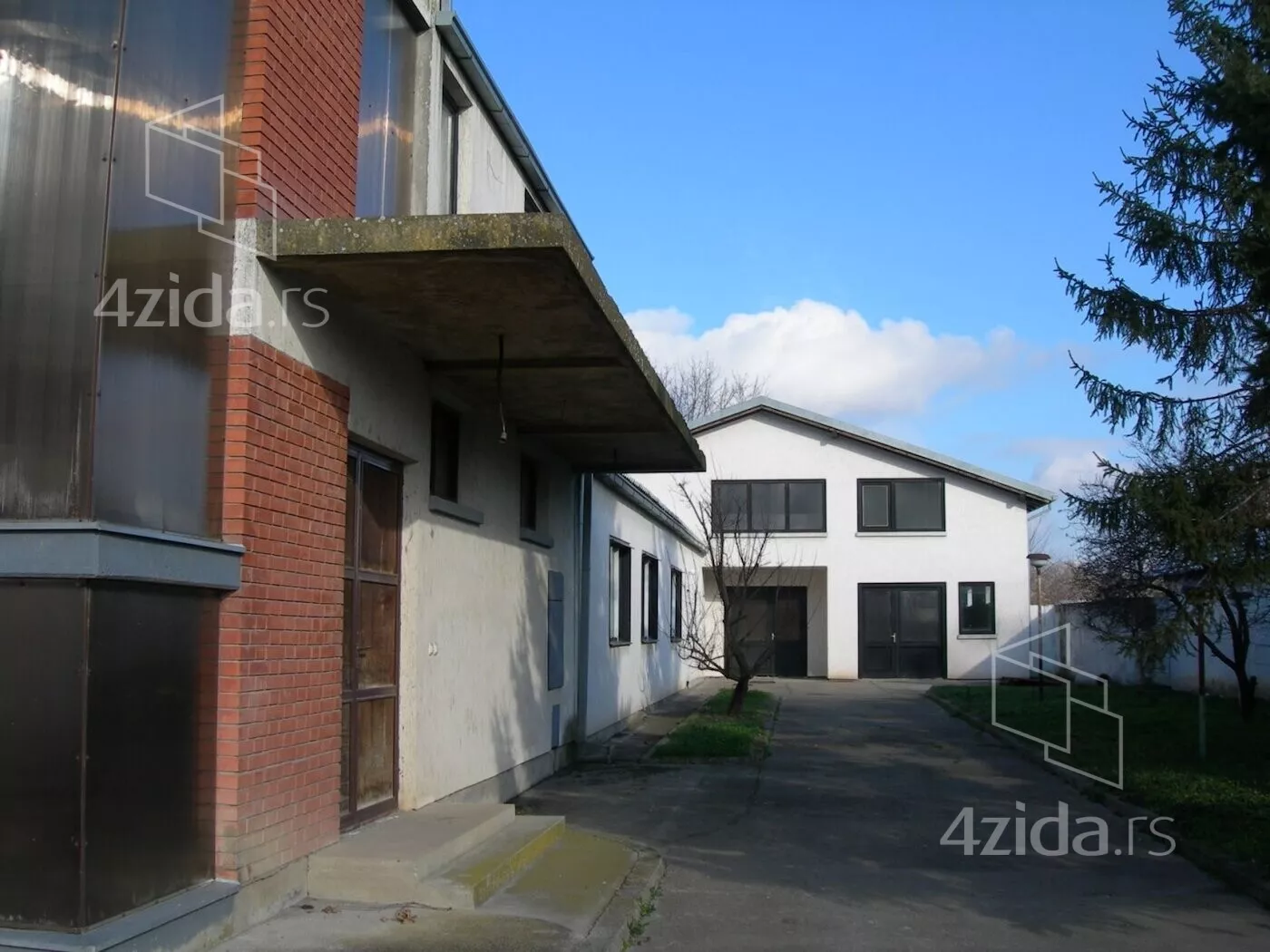 Poslovna zgrada | 4zida