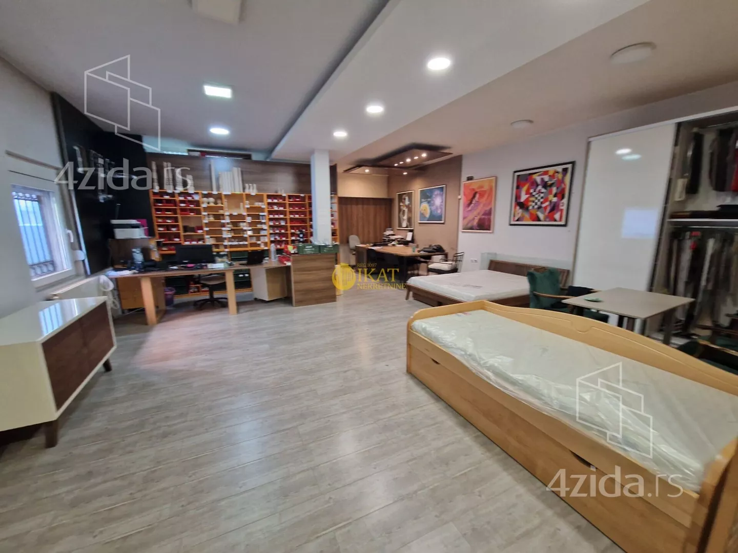 Lokal | 4zida